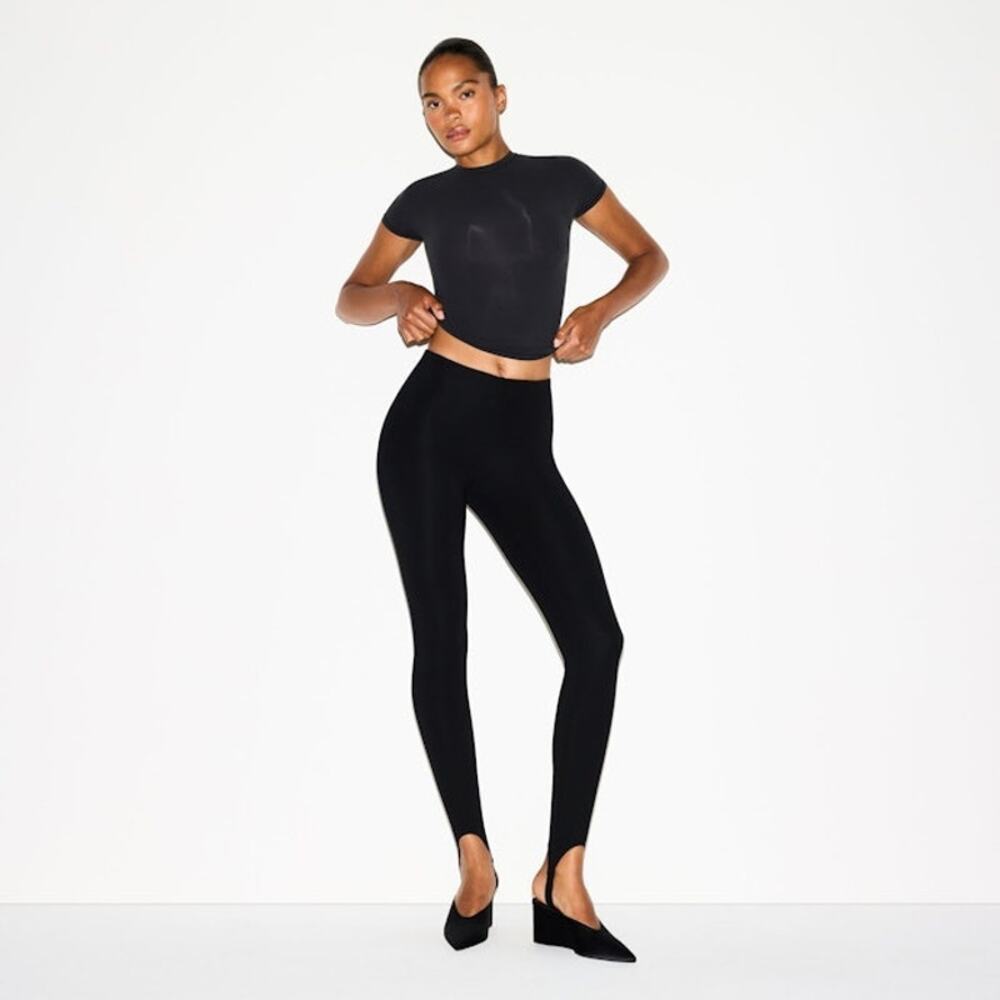 SKIMS THE ESSENTIAL PANTS High Waist Stirrup Legging - Obsidian Size S NWT #1559